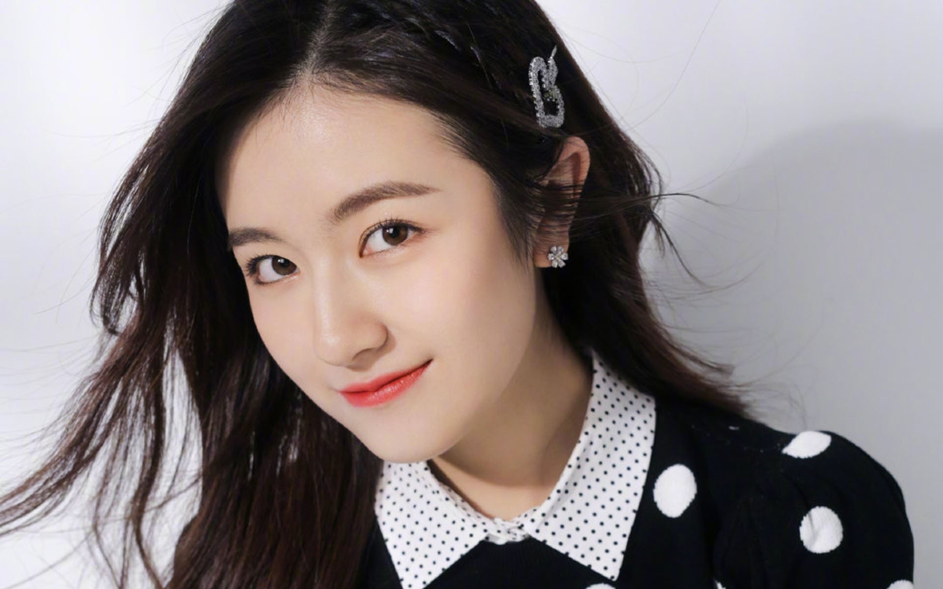 kaiyun开云·官方网站-法甲激烈对峙，专家分析比赛中战术调整对比赛果的影响，法甲对抗强度