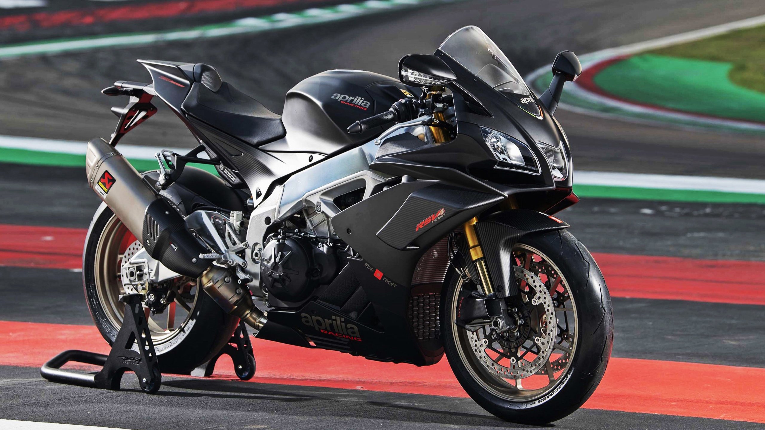 张伟丽再次蝉联国内最佳女子选手，女子张伟丽比赛视频