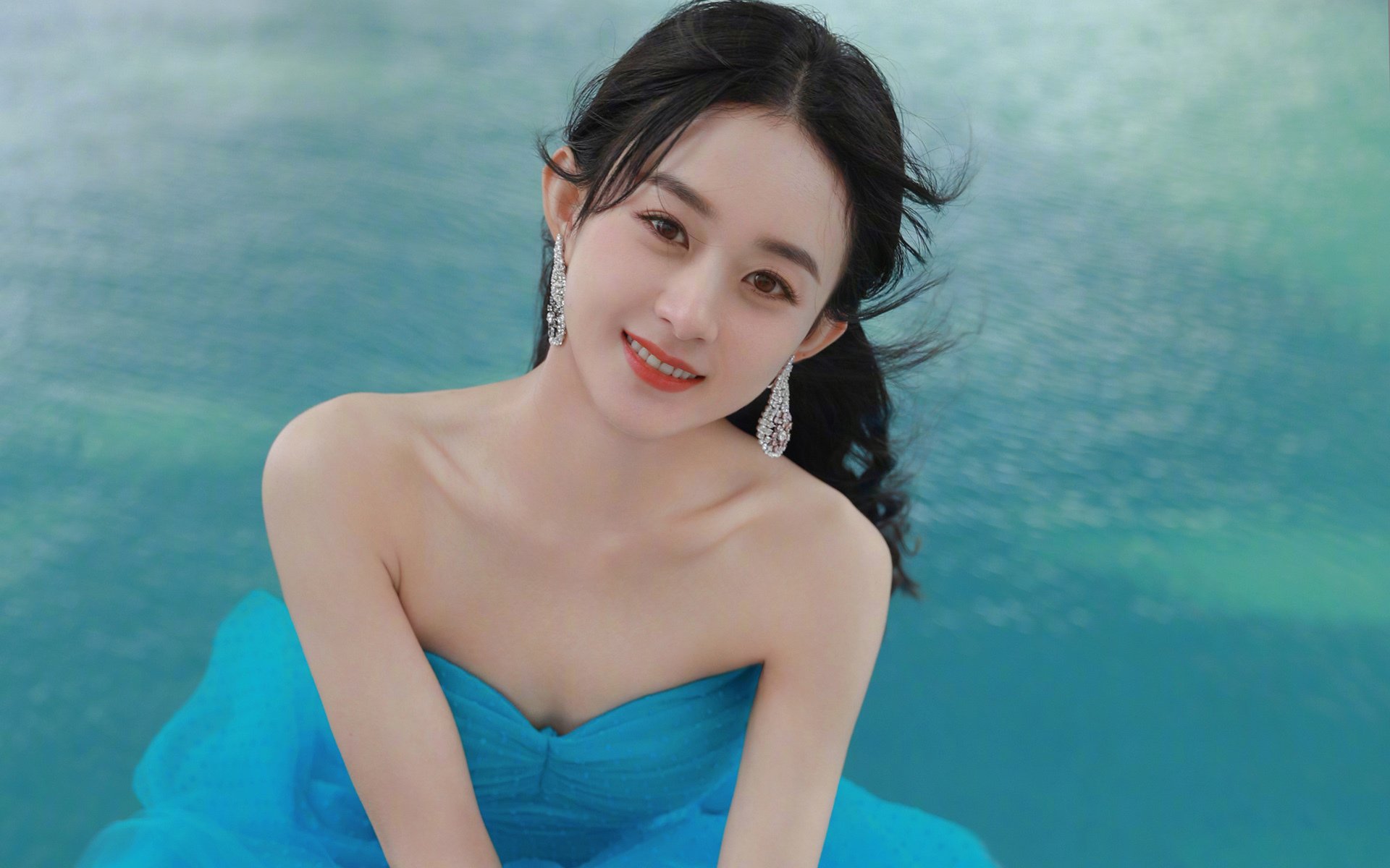 西甲球队的社区足球发展计划，西甲球队主场球场一览